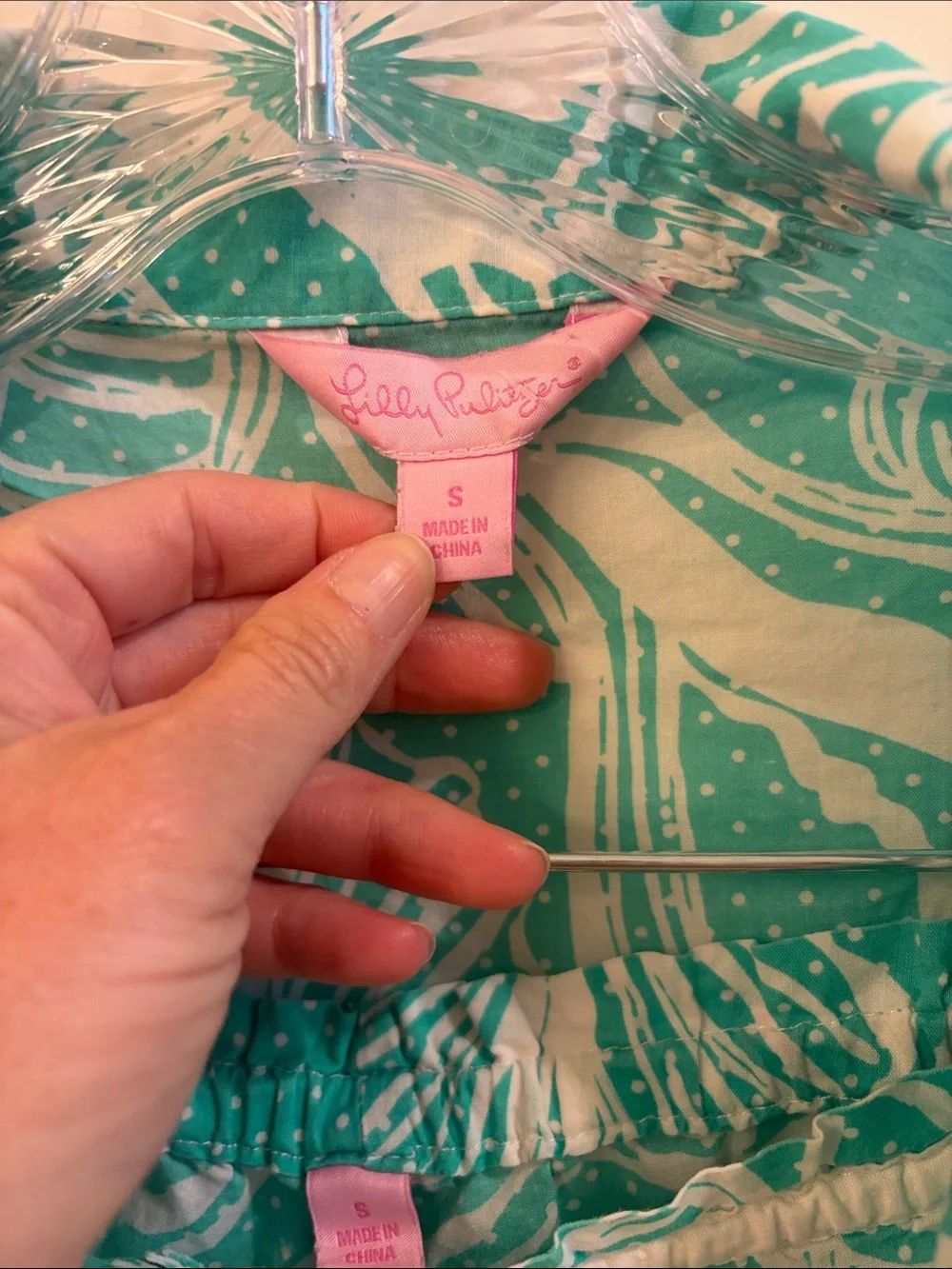 Lilly Pulitzer Clammies and Jammies sleep set, size small